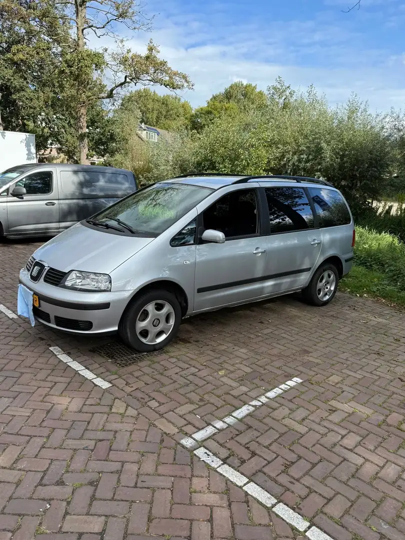 SEAT Alhambra 2.0 Stella Grijs - 2
