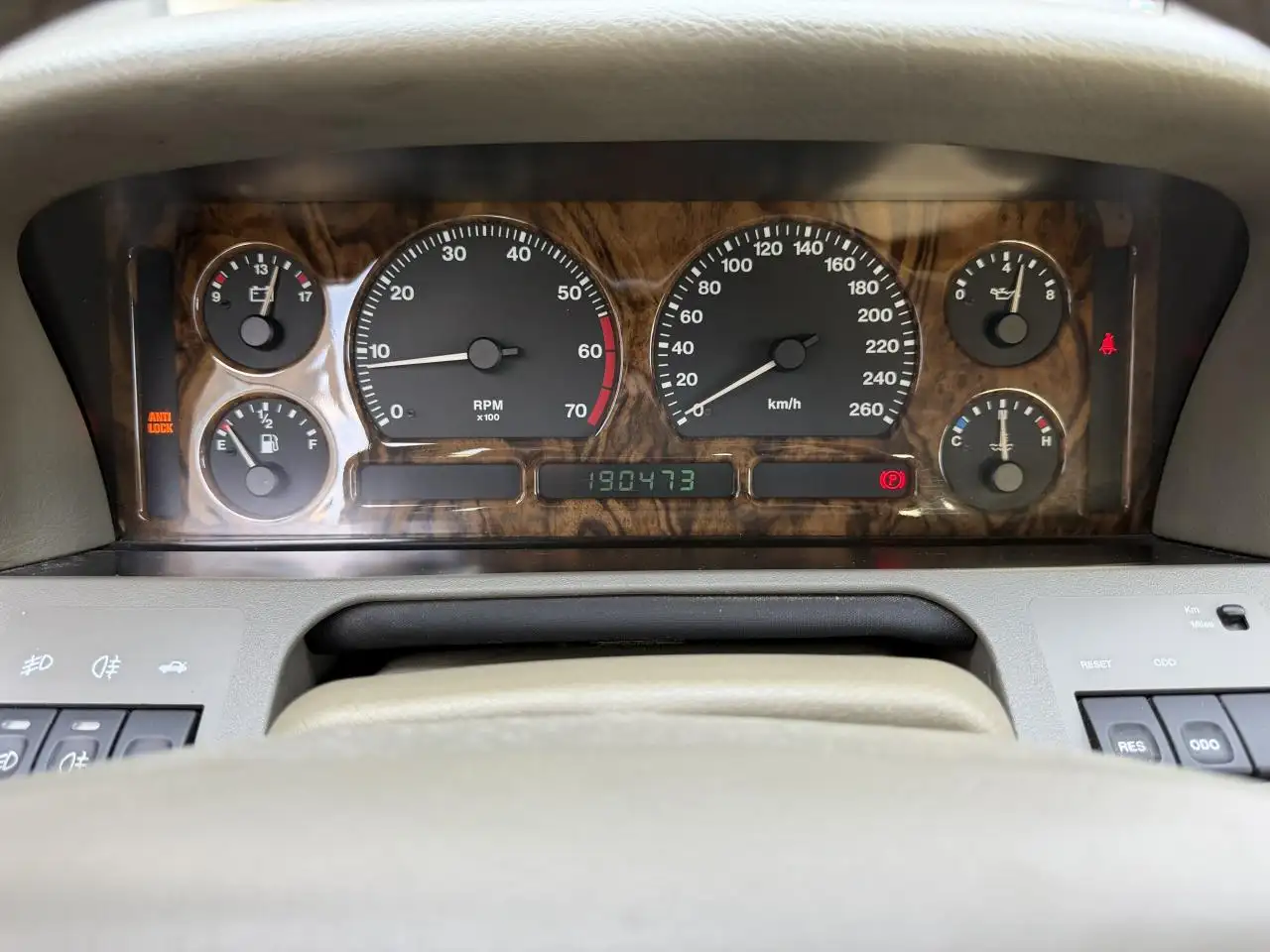 Jaguar XJ 3.2i, foto 12