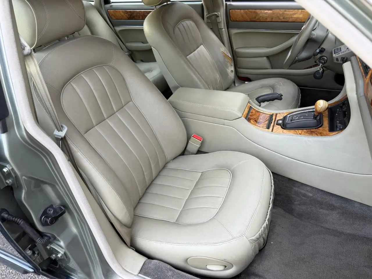 Jaguar XJ 3.2i, foto 9