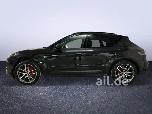 Porsche Macan view 8