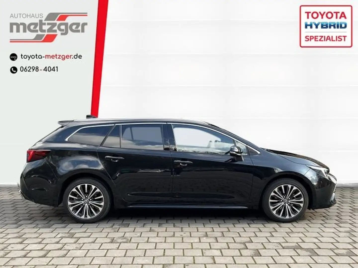 Toyota Corolla Touring Sports 1.8 Hybrid TEAM D +Techni Black - 2
