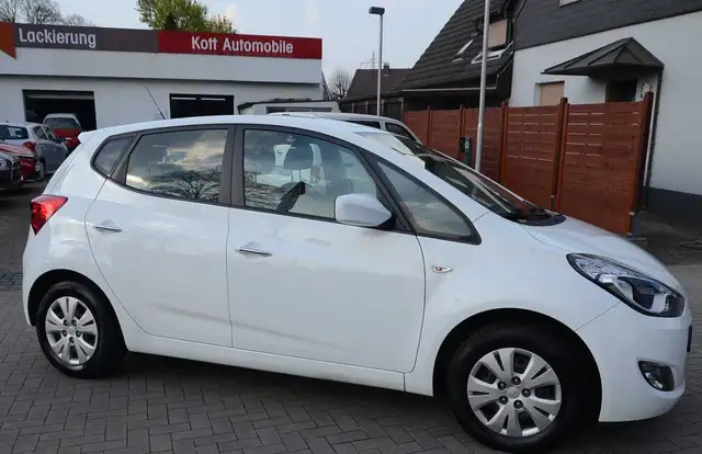 Hyundai iX20 IX20 1.6 FIFA World Cup Edition