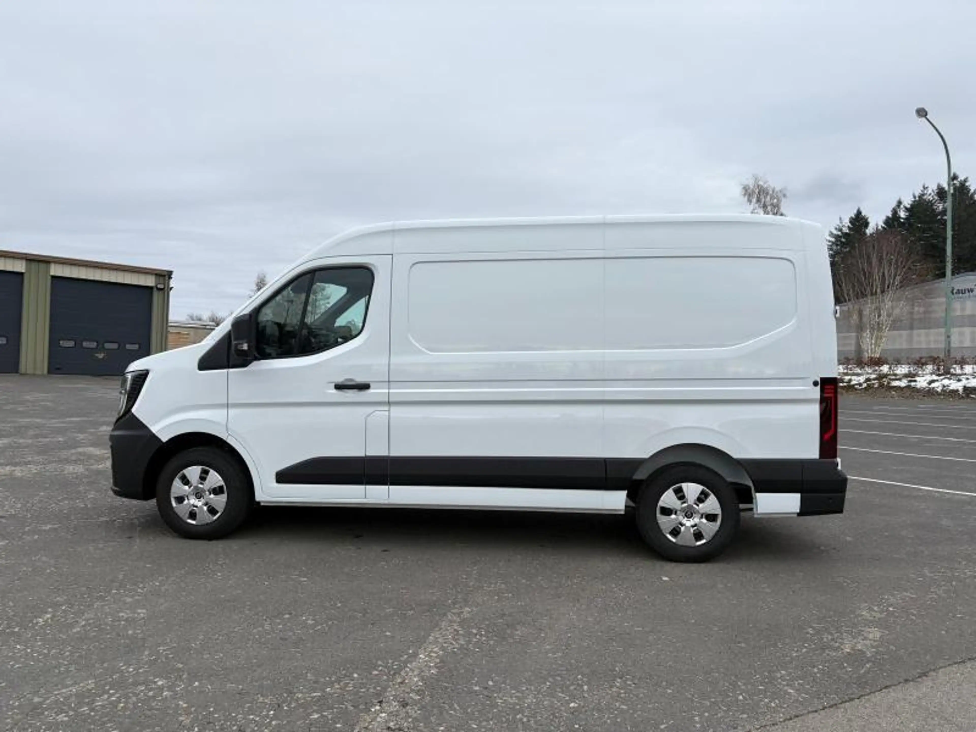 Renault Master L2H2 / 2.0 150 cv Diesel/ Disponible à partir du — photo 6