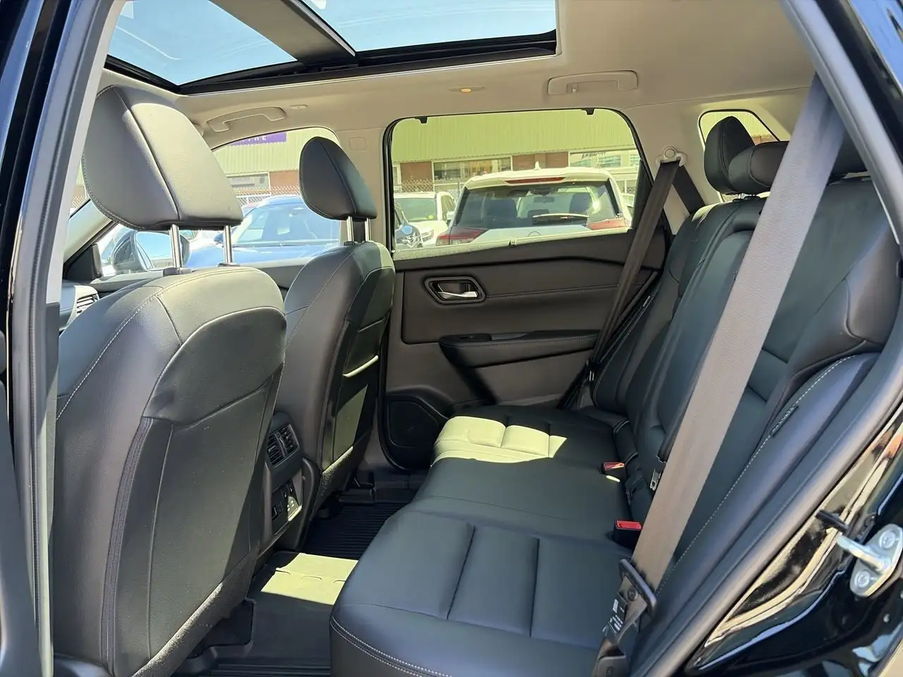Nissan Rogue photo Nissan Rogue