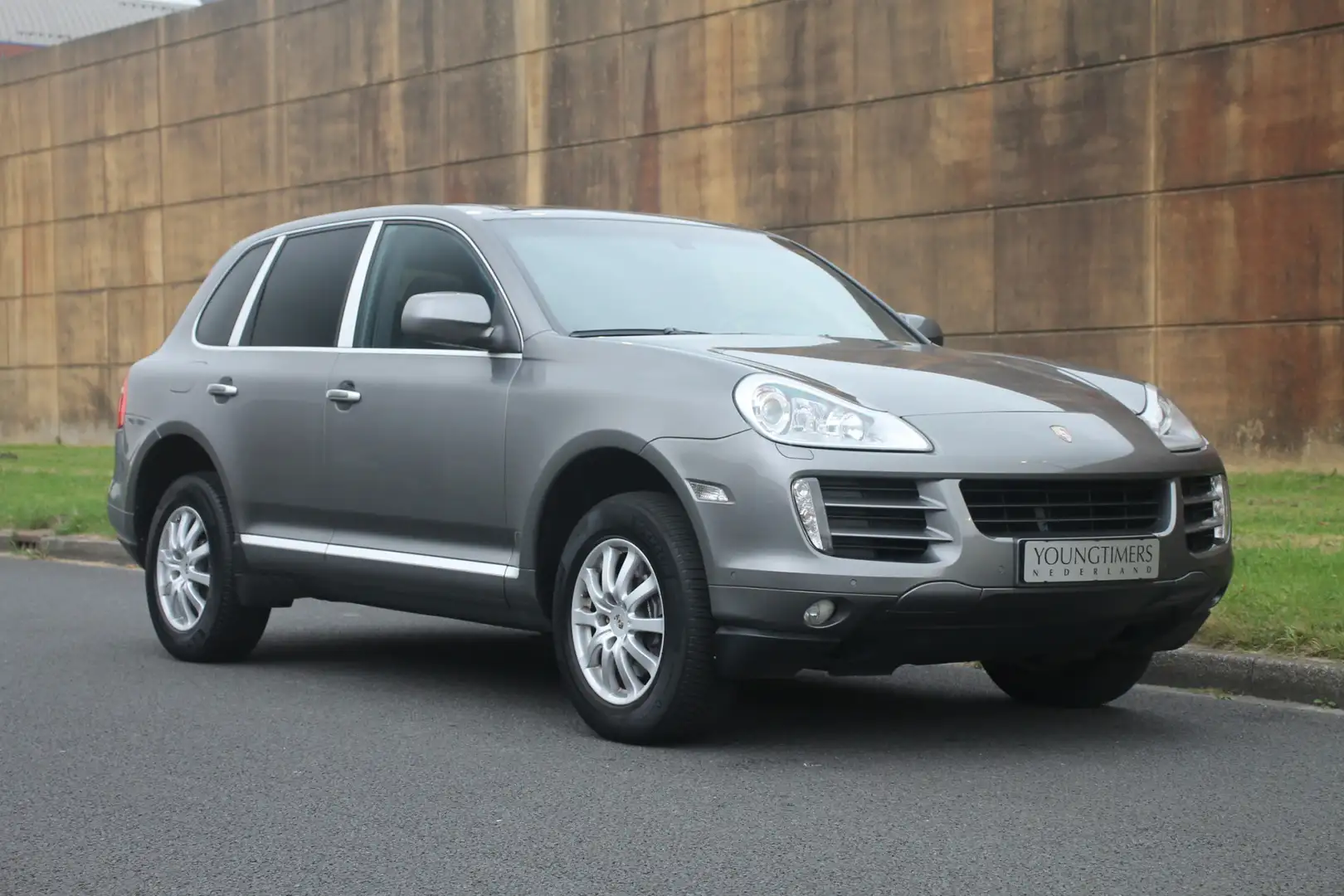 Porsche Cayenne 3.6 Panoramadak Grijs - 1