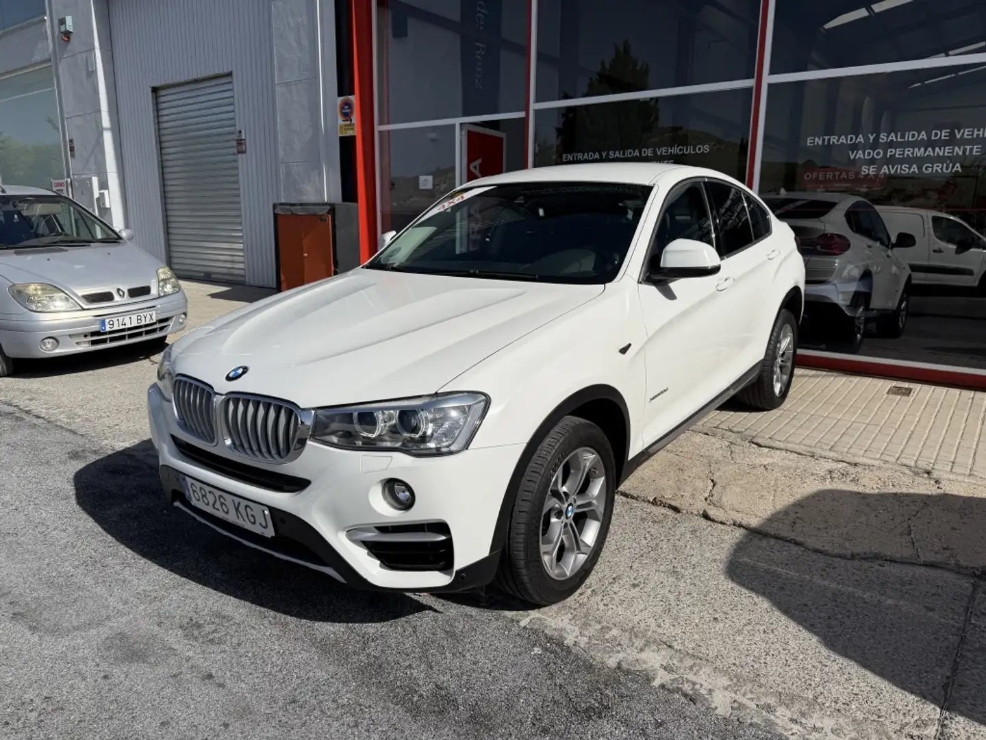 BMW X4 xDrive 20dA Weiß - 2