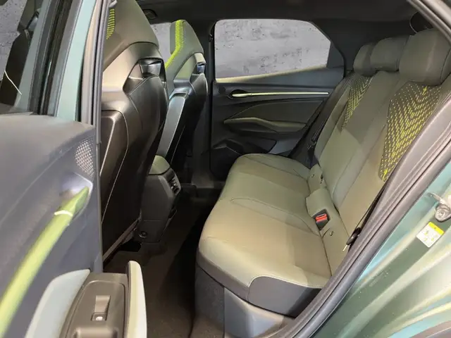 Cupra VZ view 13