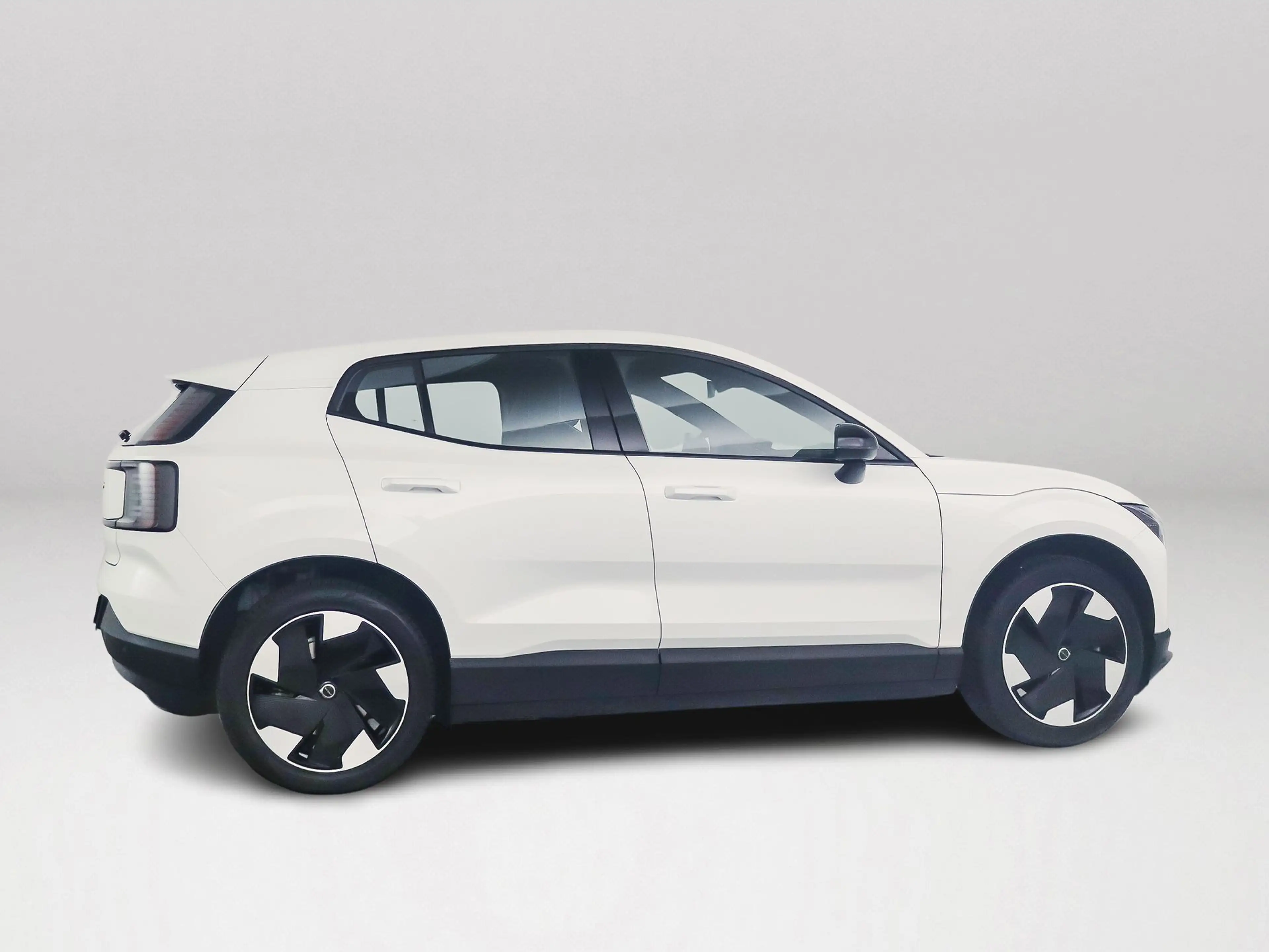 Volvo EX30 Single Motor Extended Range Plus 69 kWh | Parkeerc — photo 5