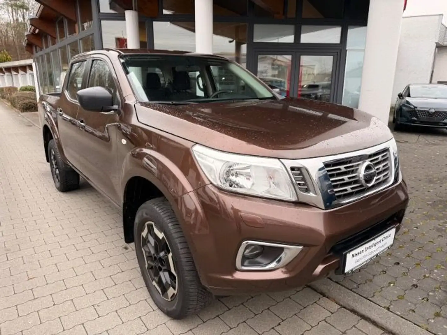 Nissan Navara NAVARA DC ACENTA 190PS 7AT AHK+C 4WD Brun - 1