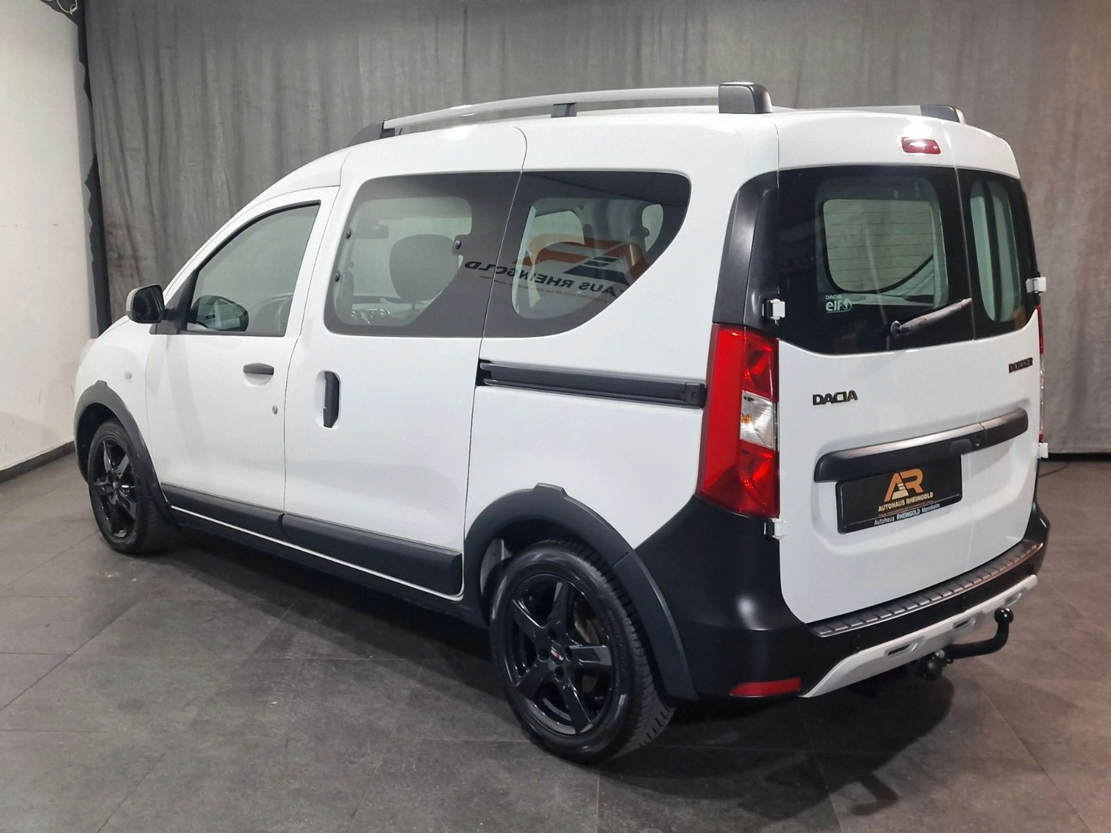 Dacia Dokker Stepway Plus — photo 3