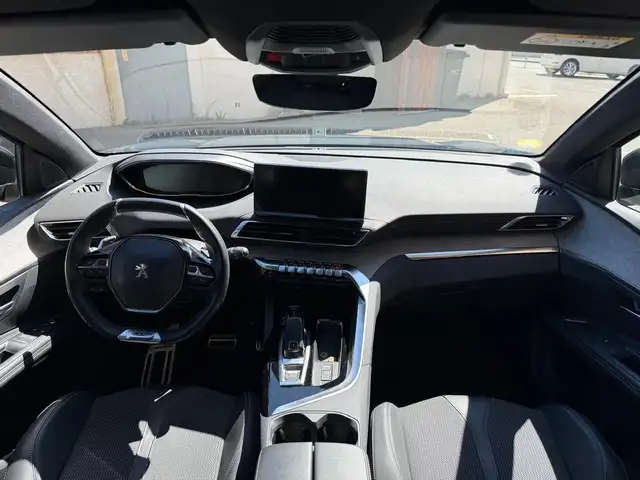 Peugeot 3008 view 13