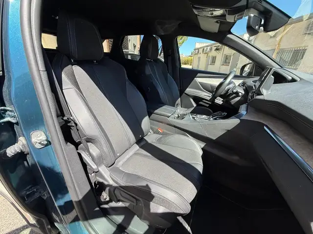 Peugeot 3008 view 12