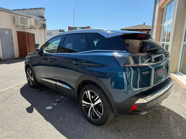 Peugeot 3008 view 8