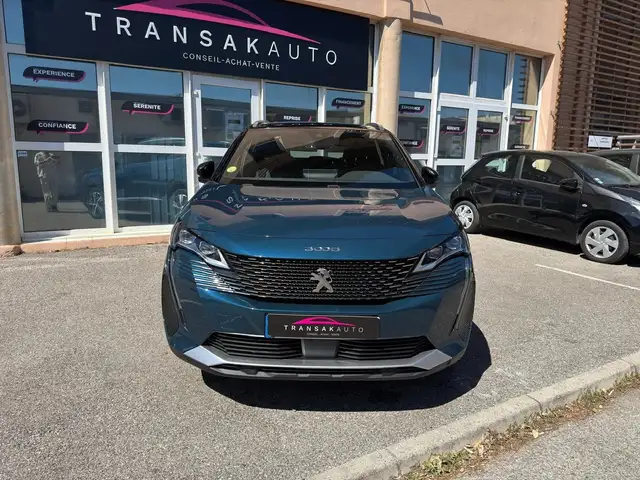 Peugeot 3008 view 2