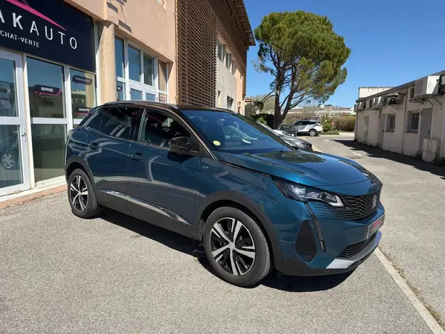 Peugeot 3008 view 4