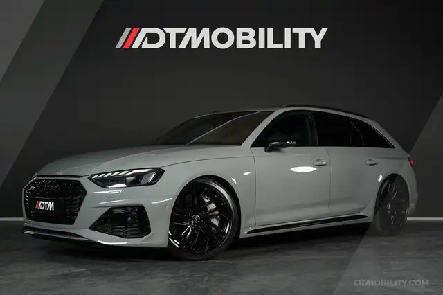 Audi RS4 Avant 2.9TFSI Quattro | Keramisch | B&O | Panorama