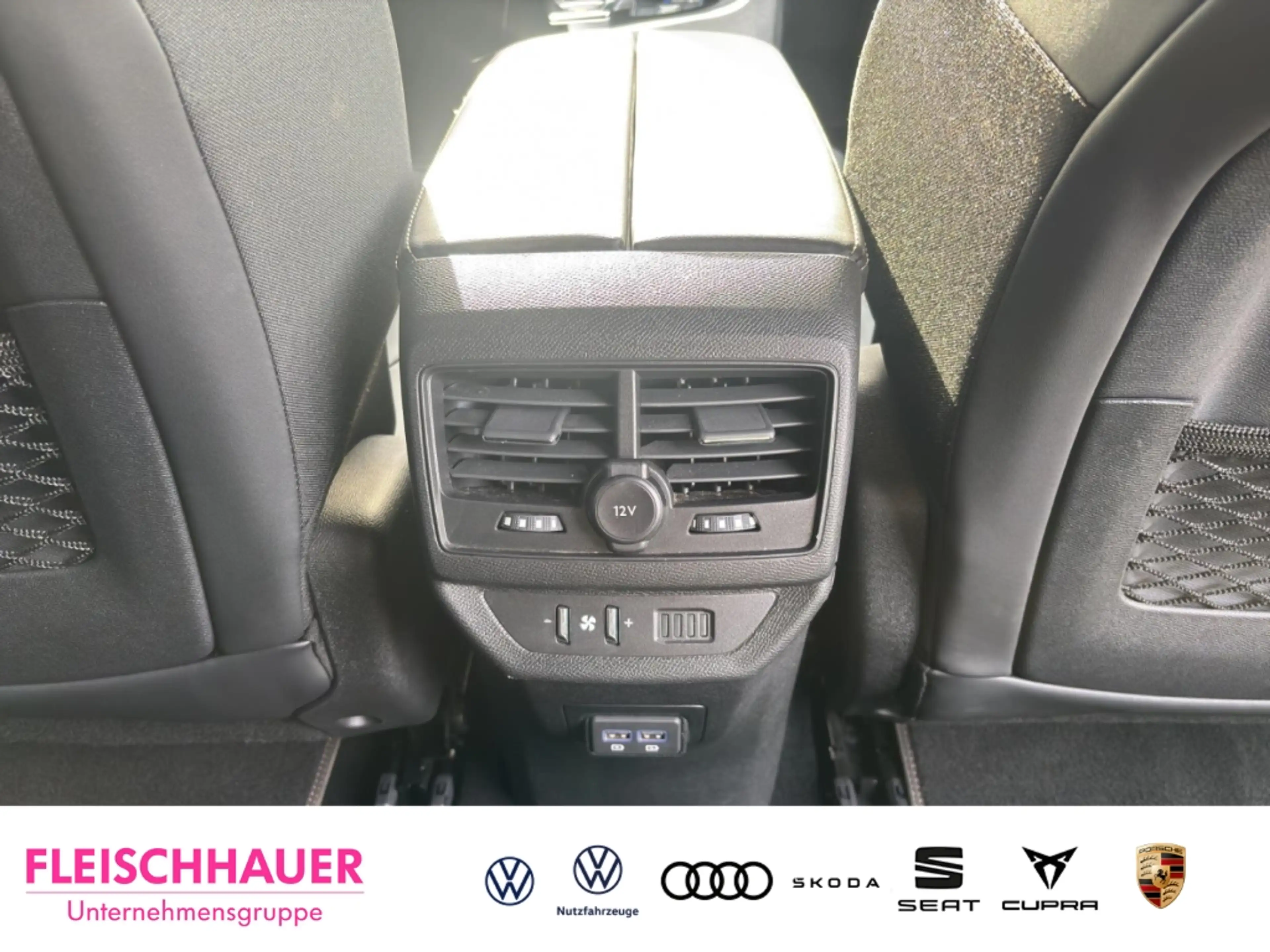 Peugeot 5008 GT 1.6 7-Sitzer DSG+ACC+NAVI+PANO+KAMERA — photo 13