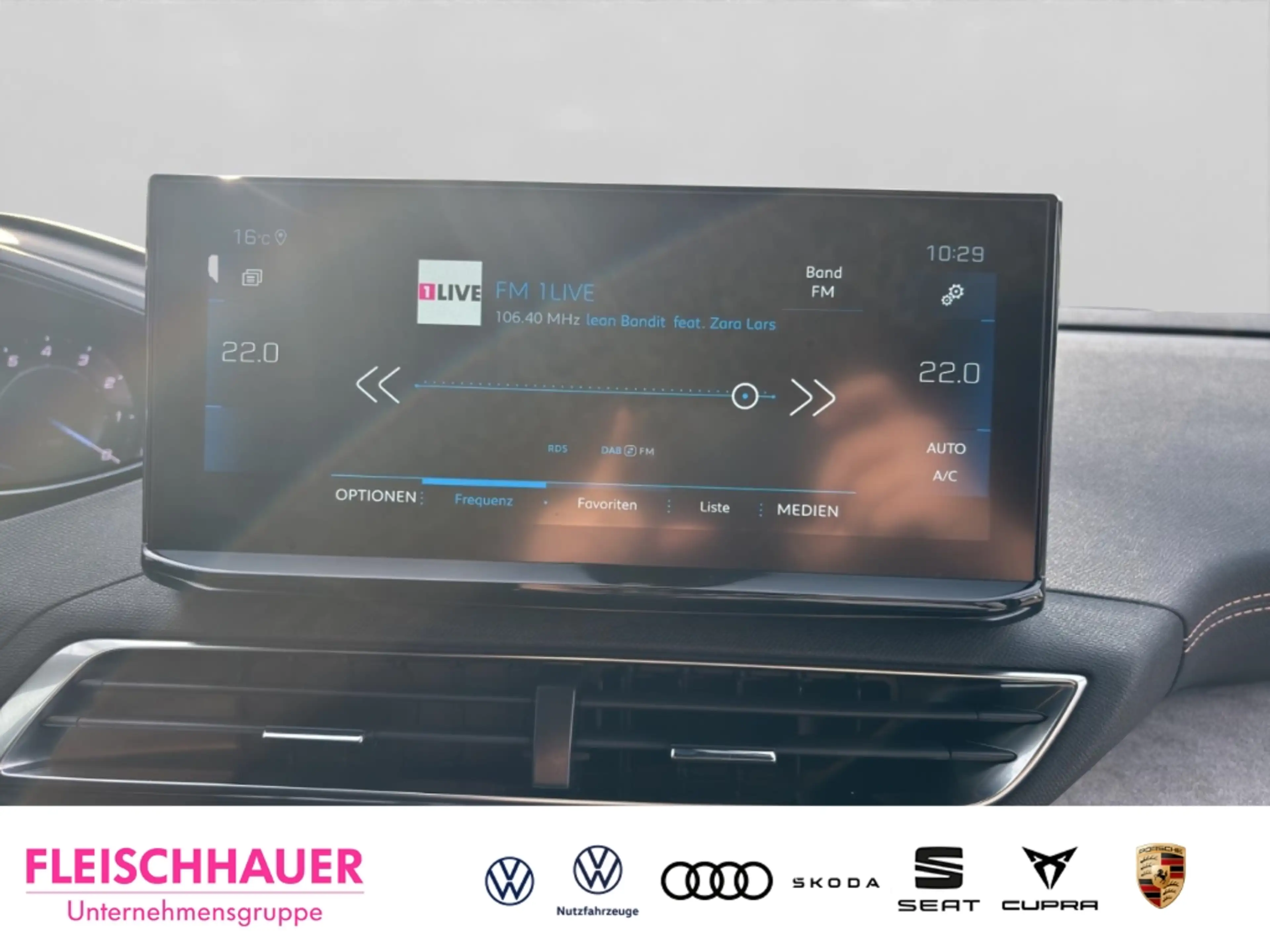 Peugeot 5008 GT 1.6 7-Sitzer DSG+ACC+NAVI+PANO+KAMERA — photo 15