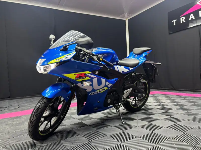 Suzuki GSX-R 125 - foto 2