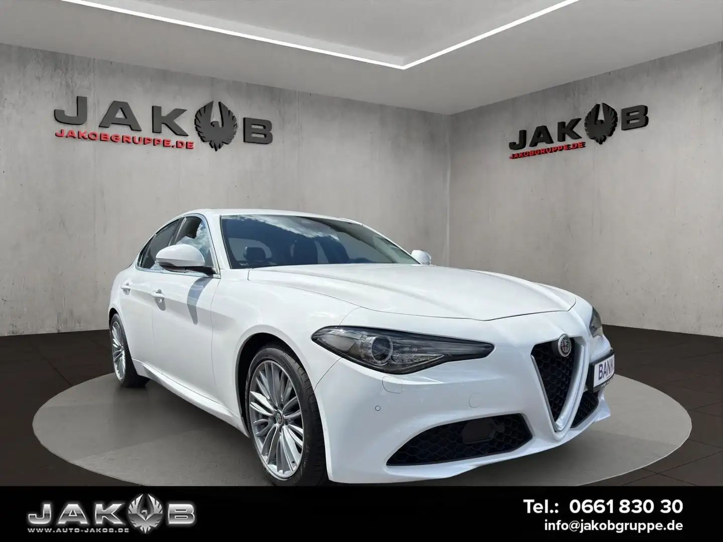 Alfa Romeo Giulia Super +LED+Navi+BTH+Bi-Xenon 132 kW (1... Wit - 2