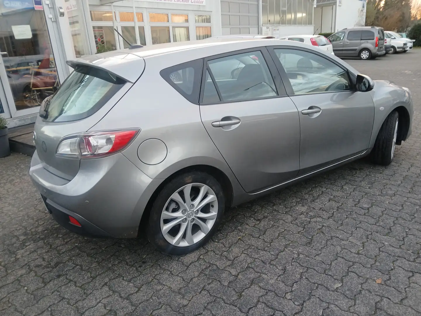 Mazda 3 Active Plus ! TOP-SITZHZG-XENON ! Grau - 2