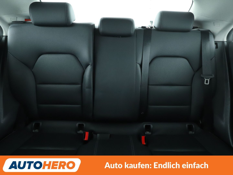 Mercedes-Benz CLA 180 CLA 180 Urban *BI-XENON*PDC*SHZ*ALU* — photo 15