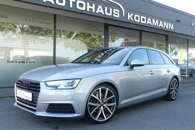 Audi A4 ultra*BiXenon*Temp.*LederAlcantara*19"Alu*