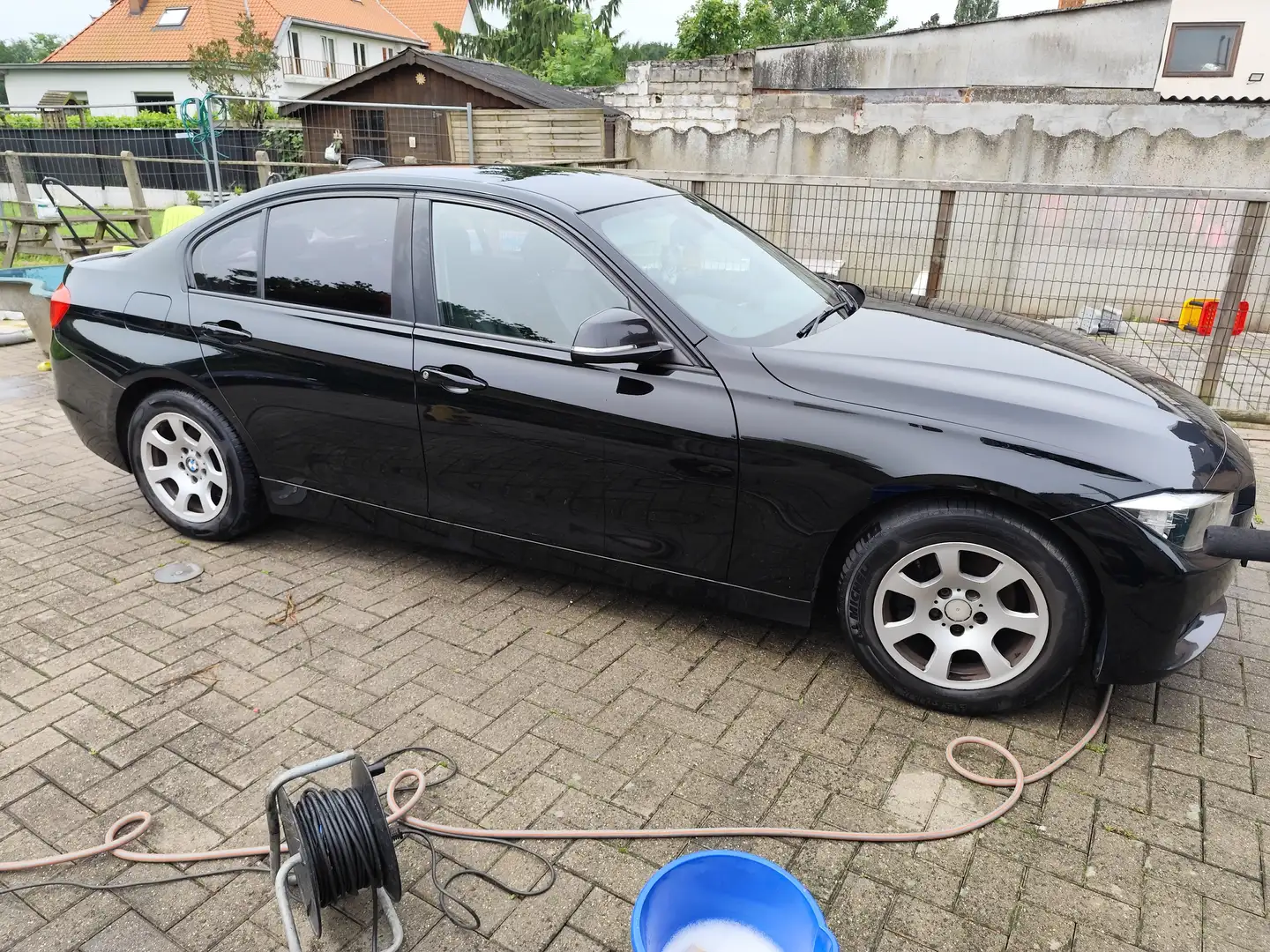 BMW 320 F30 Negro - 2