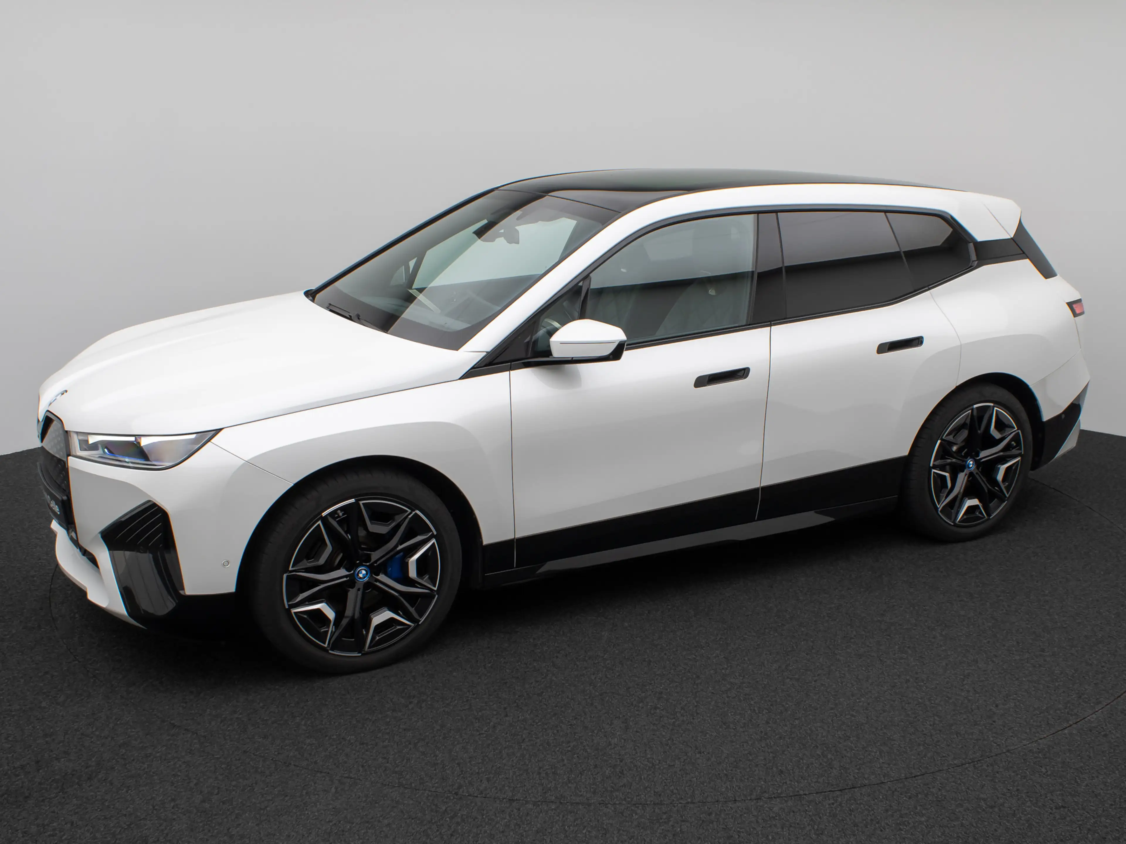 BMW iX Sport SkyLounge Laser 360°DAB H K 22Zoll — photo 12