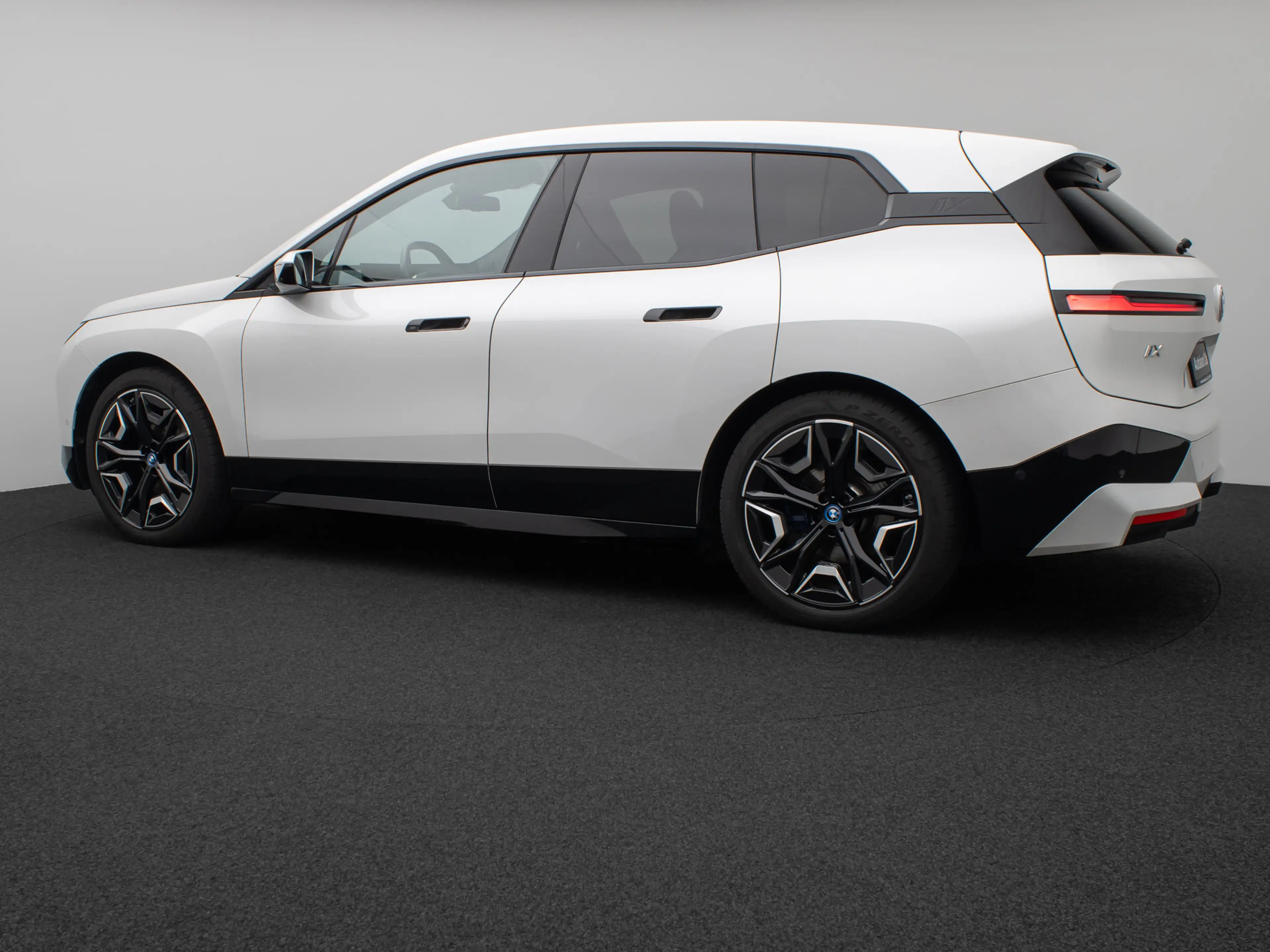 BMW iX Sport SkyLounge Laser 360°DAB H K 22Zoll — photo 10
