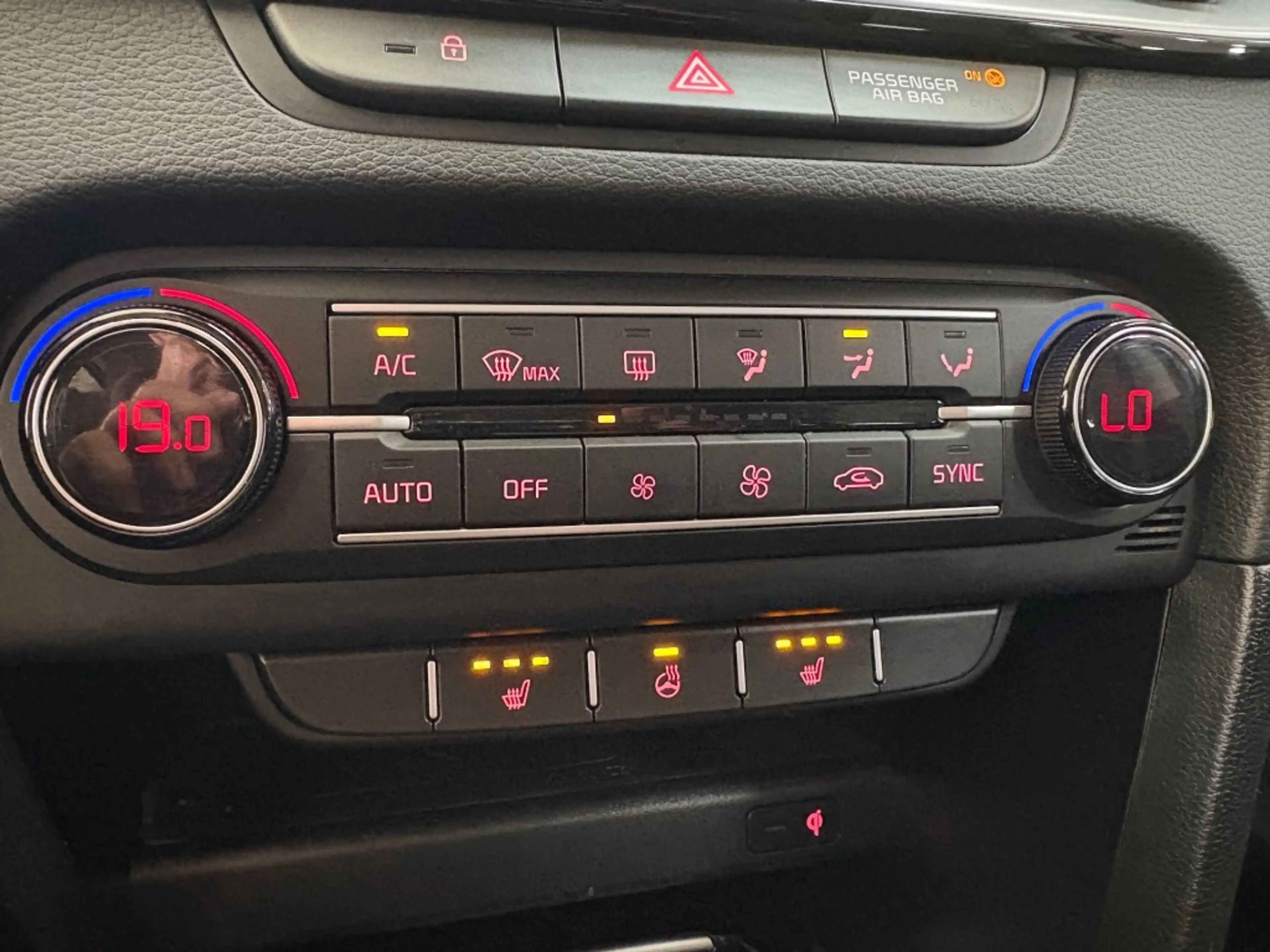 Kia Ceed / cee'd 1.0 T-GDI MHEV Digi Dashbord Leder Verwarmd Stoel — photo 11