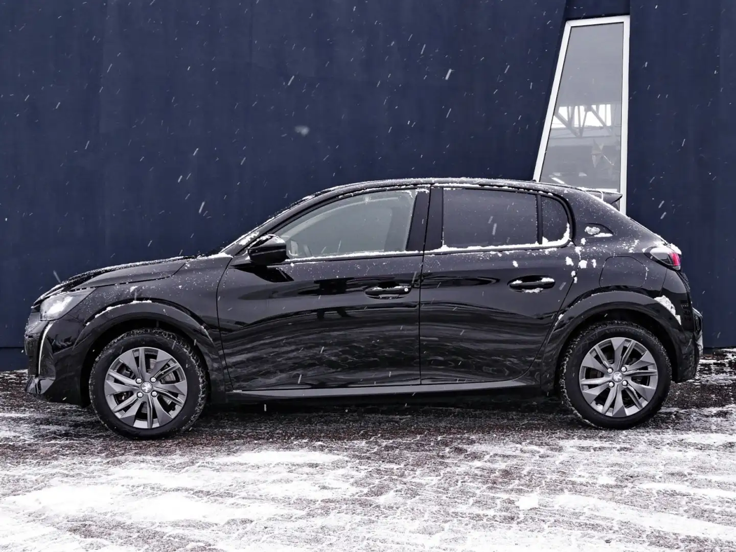 Peugeot 208 -e Allure+ 136 Klima+Sitzhzg+Tempomat+DAB Klima Schwarz - 2