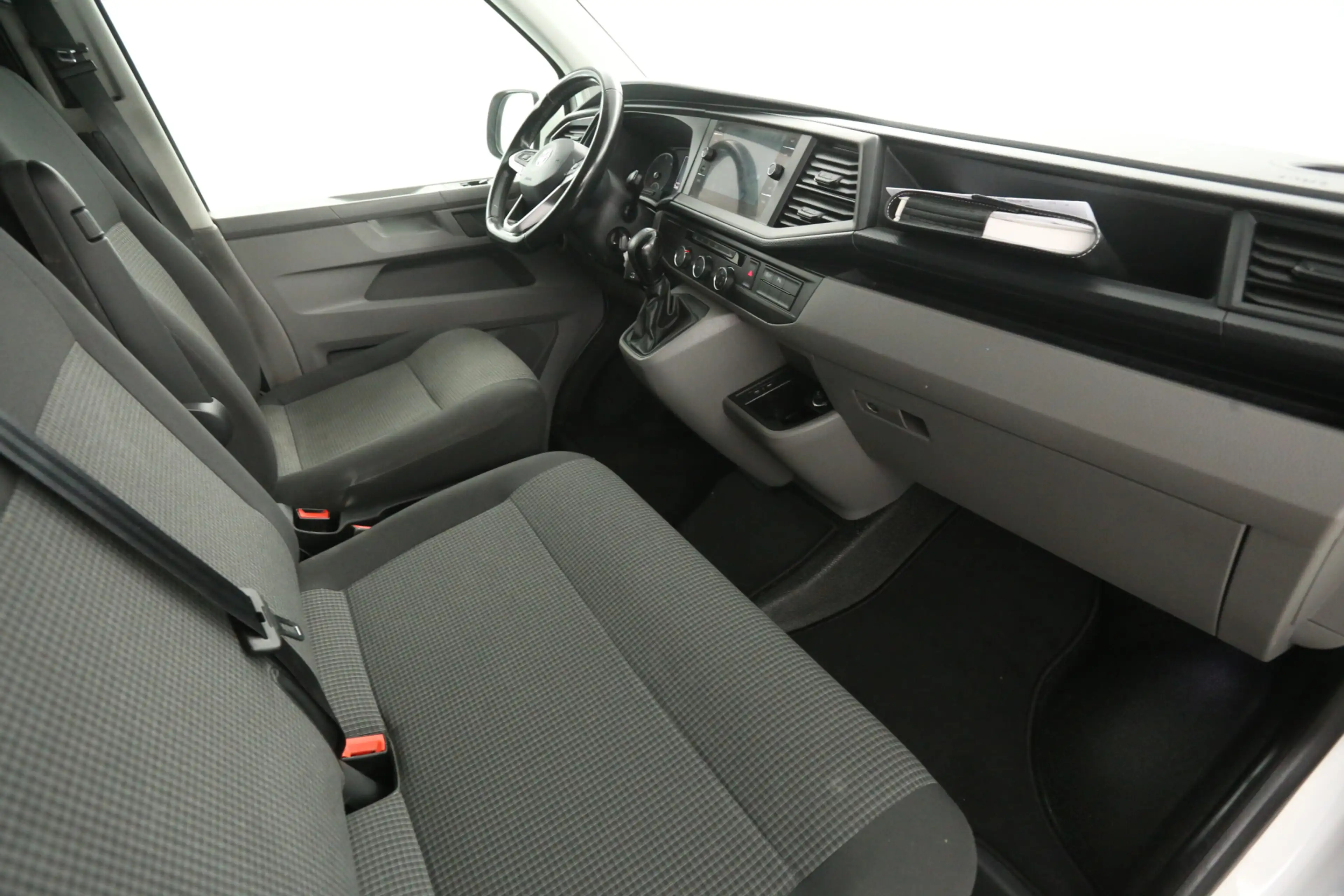 Volkswagen T6.1 Transporter 2.0 TDI 150PK L1H1 | Aut. | Airco | Cruise | 3 Zit — photo 22