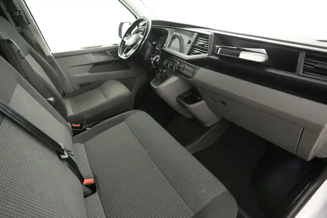 Volkswagen Transporter view 22