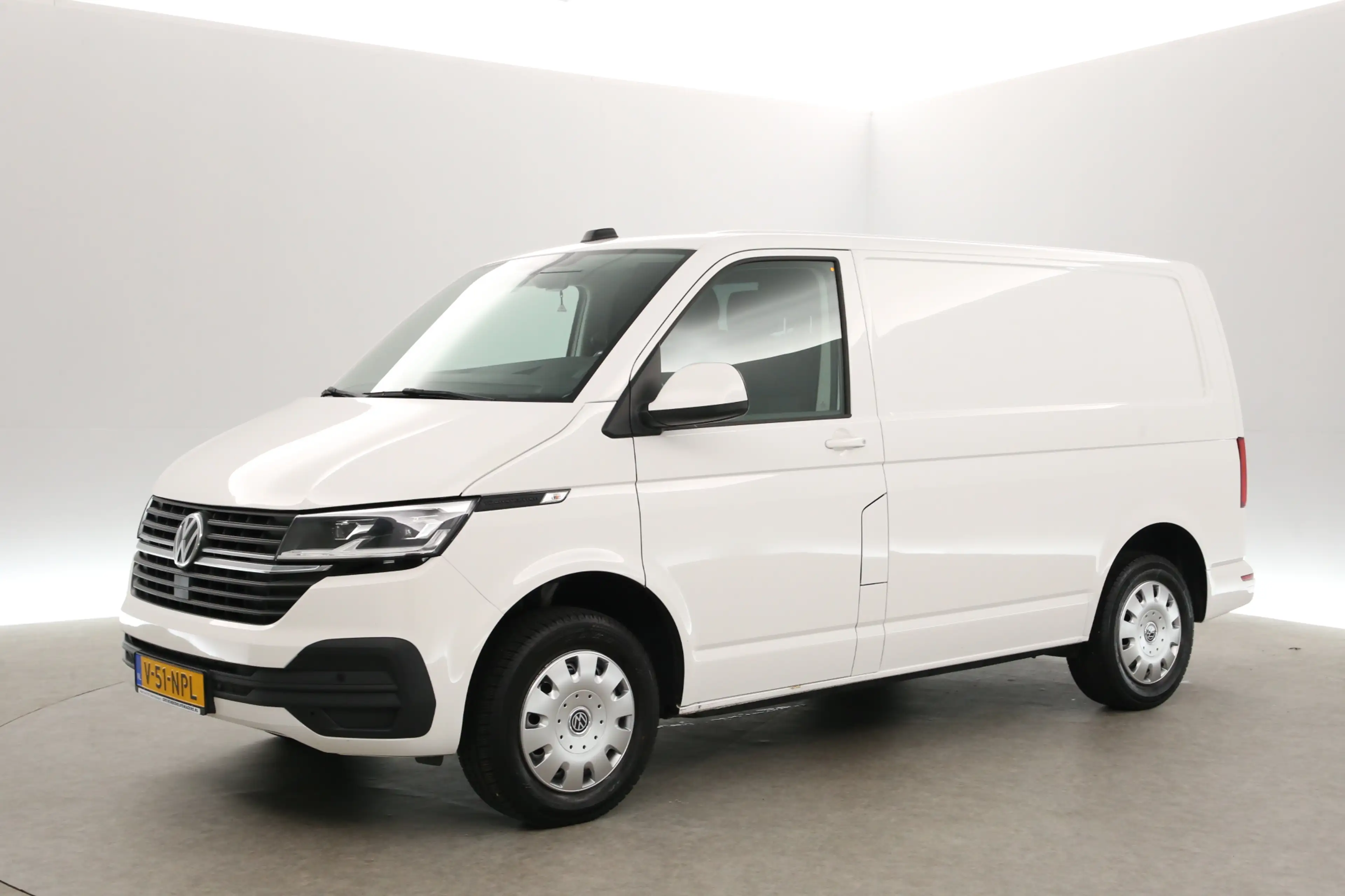 Volkswagen T6.1 Transporter 2.0 TDI 150PK L1H1 | Aut. | Airco | Cruise | 3 Zit — photo 8