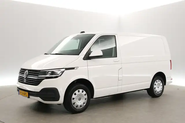 Volkswagen Transporter view 8