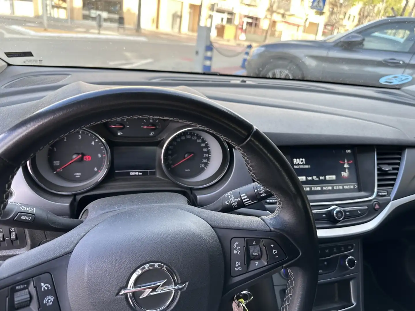 Opel Astra 1.6CDTi S/S Dynamic 136 Noir - 2