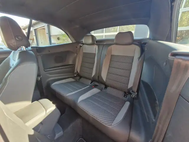 Volkswagen T-Roc view 15