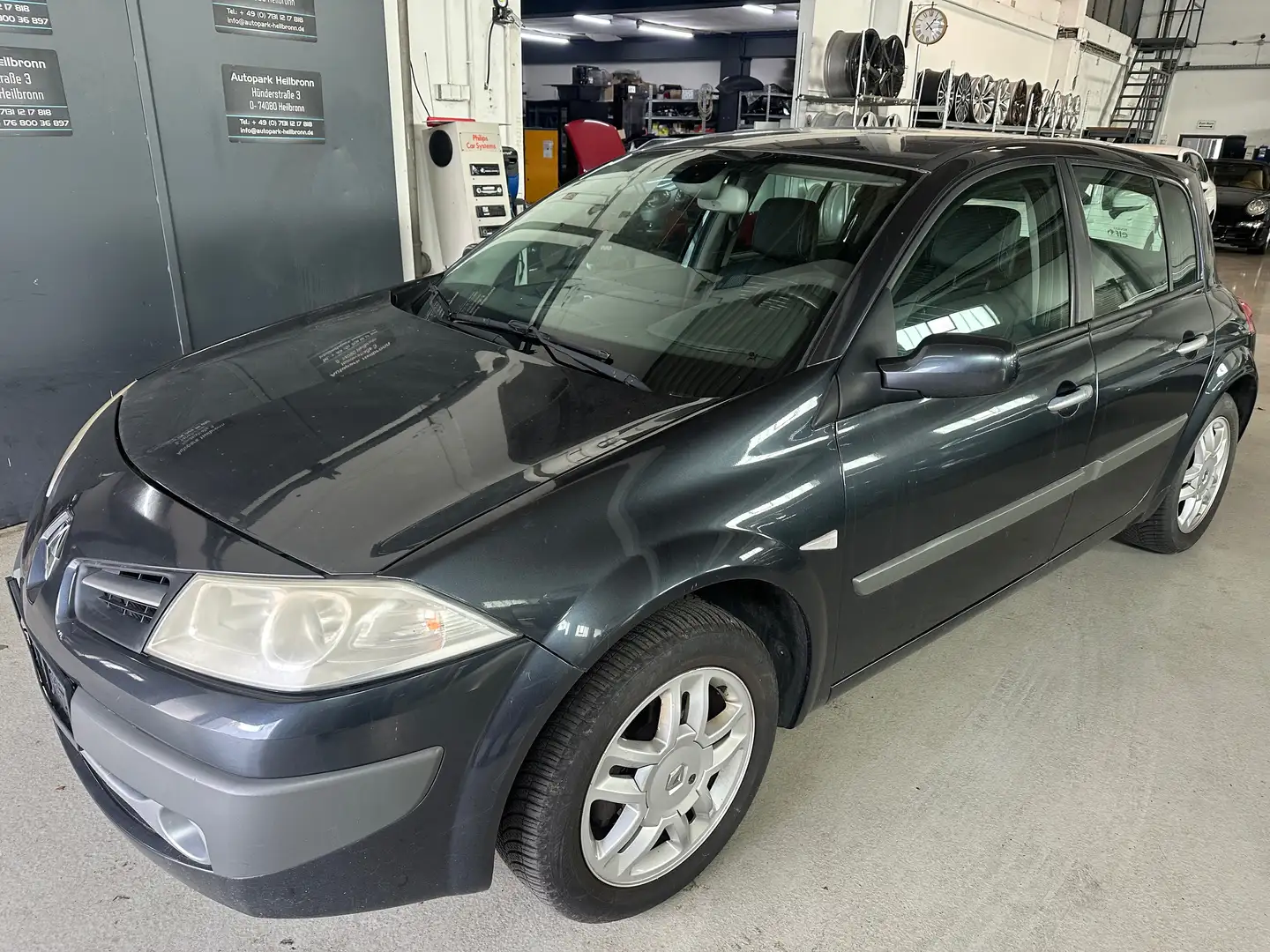 Renault Megane Exception Kompakt, sparsam, alltagstauglich Grau - 1