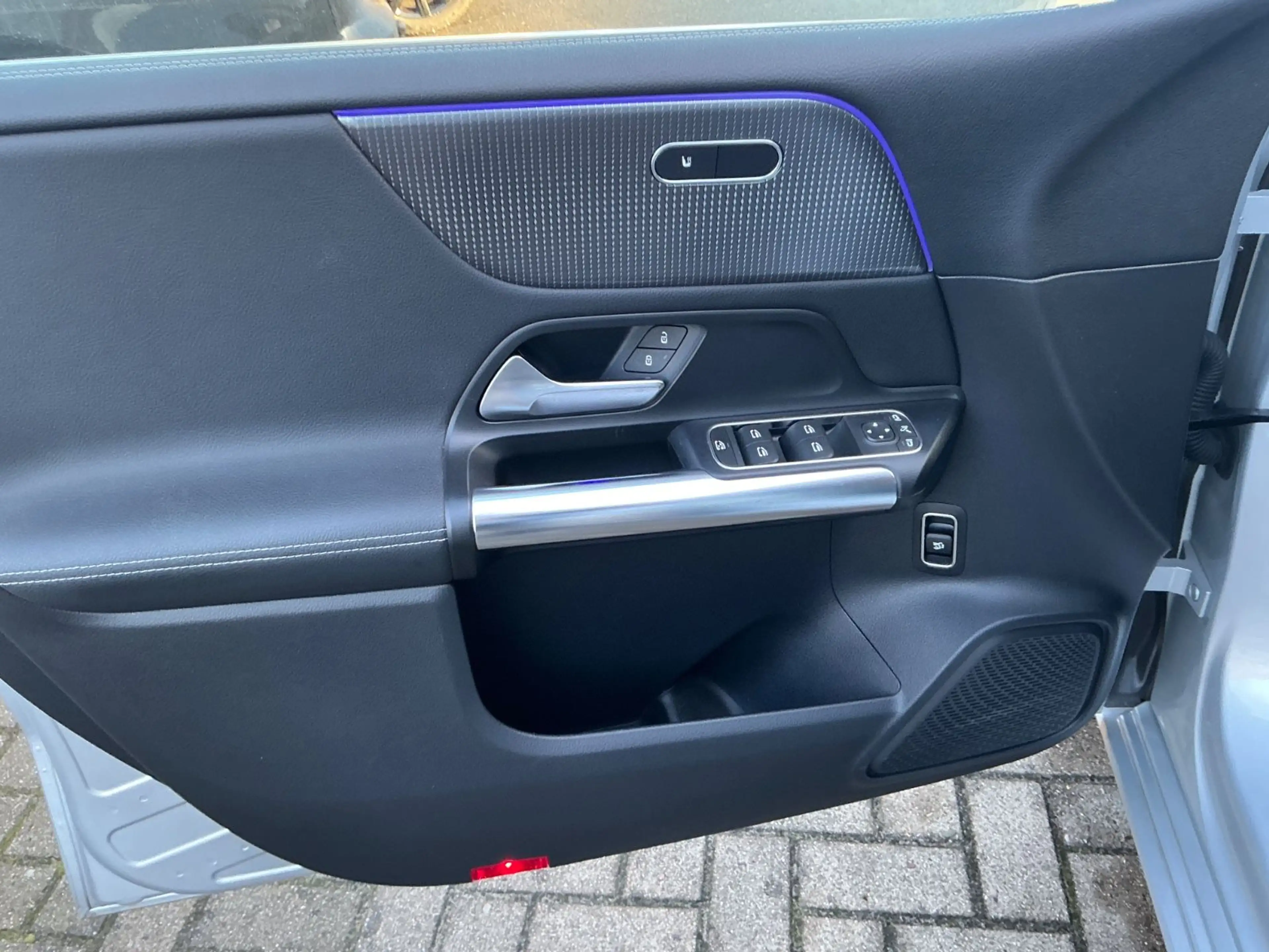 Mercedes-Benz B 200 Progressive SHZ AHK NAVI CarPlay Kamera — photo 30