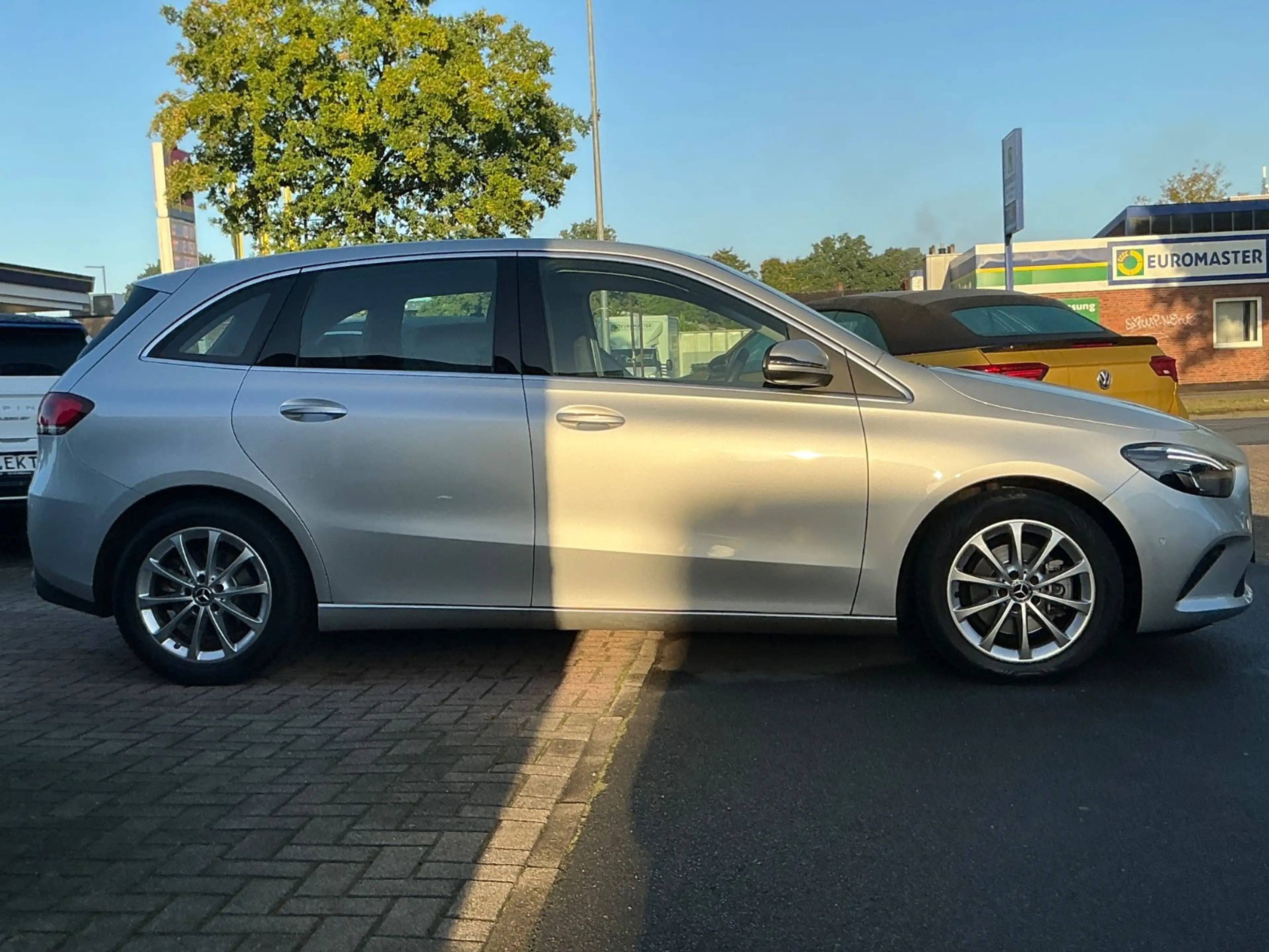 Mercedes-Benz B 200 Progressive SHZ AHK NAVI CarPlay Kamera — photo 5