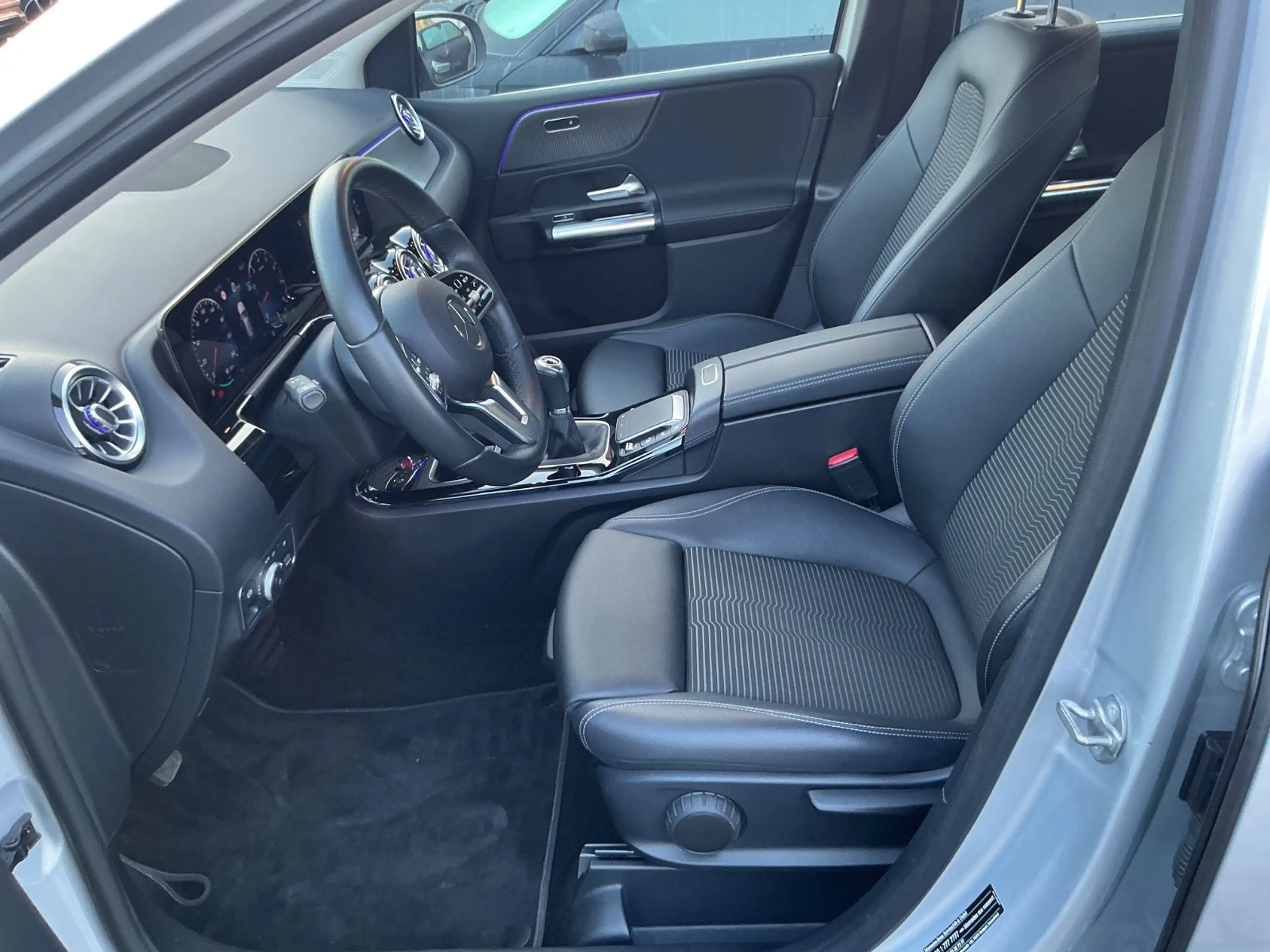 Mercedes-Benz B 200 Progressive SHZ AHK NAVI CarPlay Kamera — photo 13