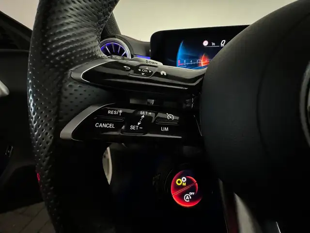 Mercedes-Benz Cla view 11