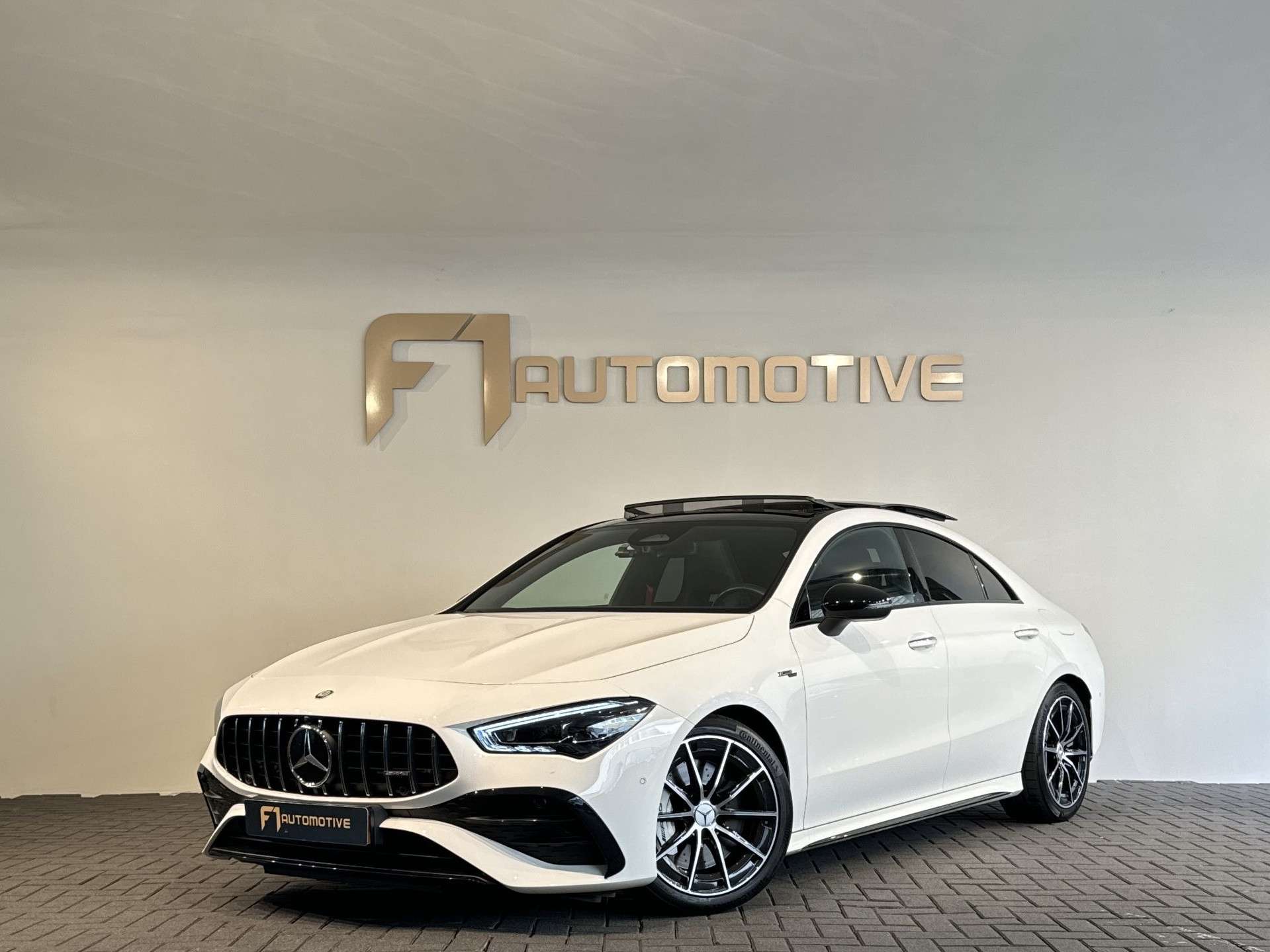 Mercedes-Benz CLA 35 AMG