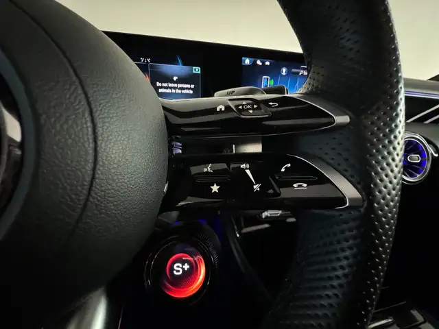 Mercedes-Benz Cla view 12