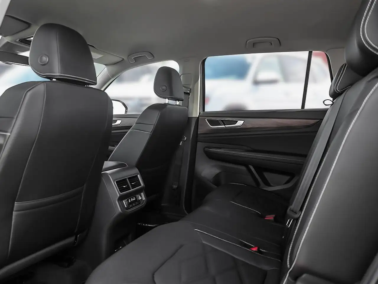 Volkswagen Atlas снимка Volkswagen Atlas
