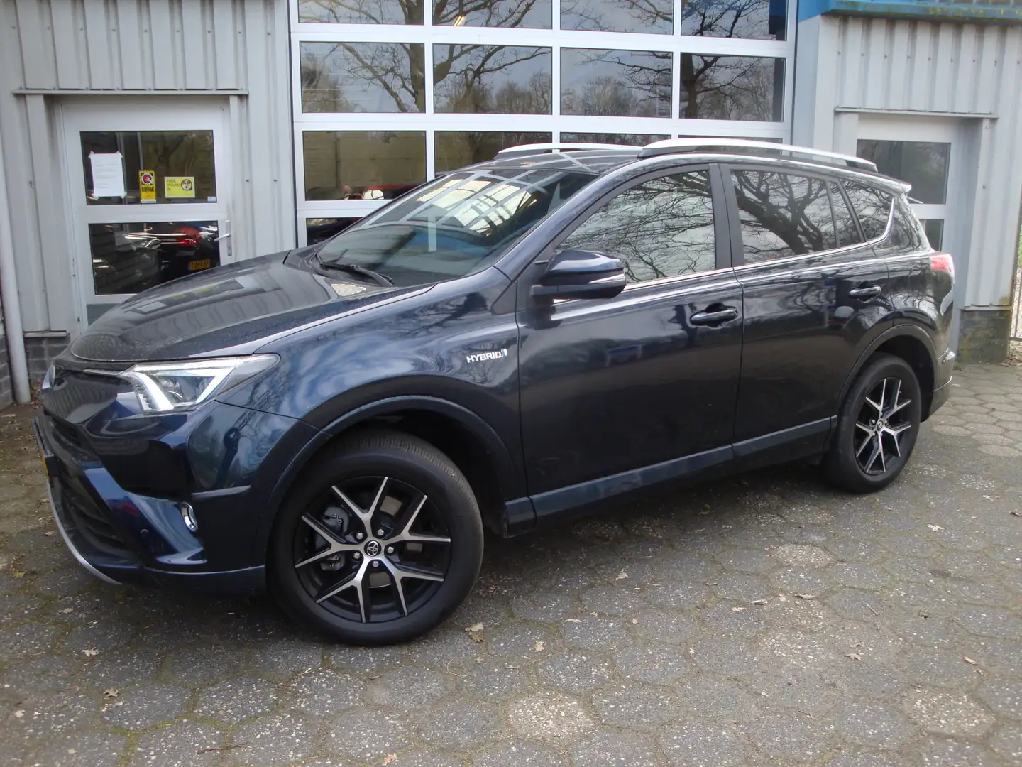 Toyota RAV 4 2.5 Hybrid AWD Executive Blauw - 1