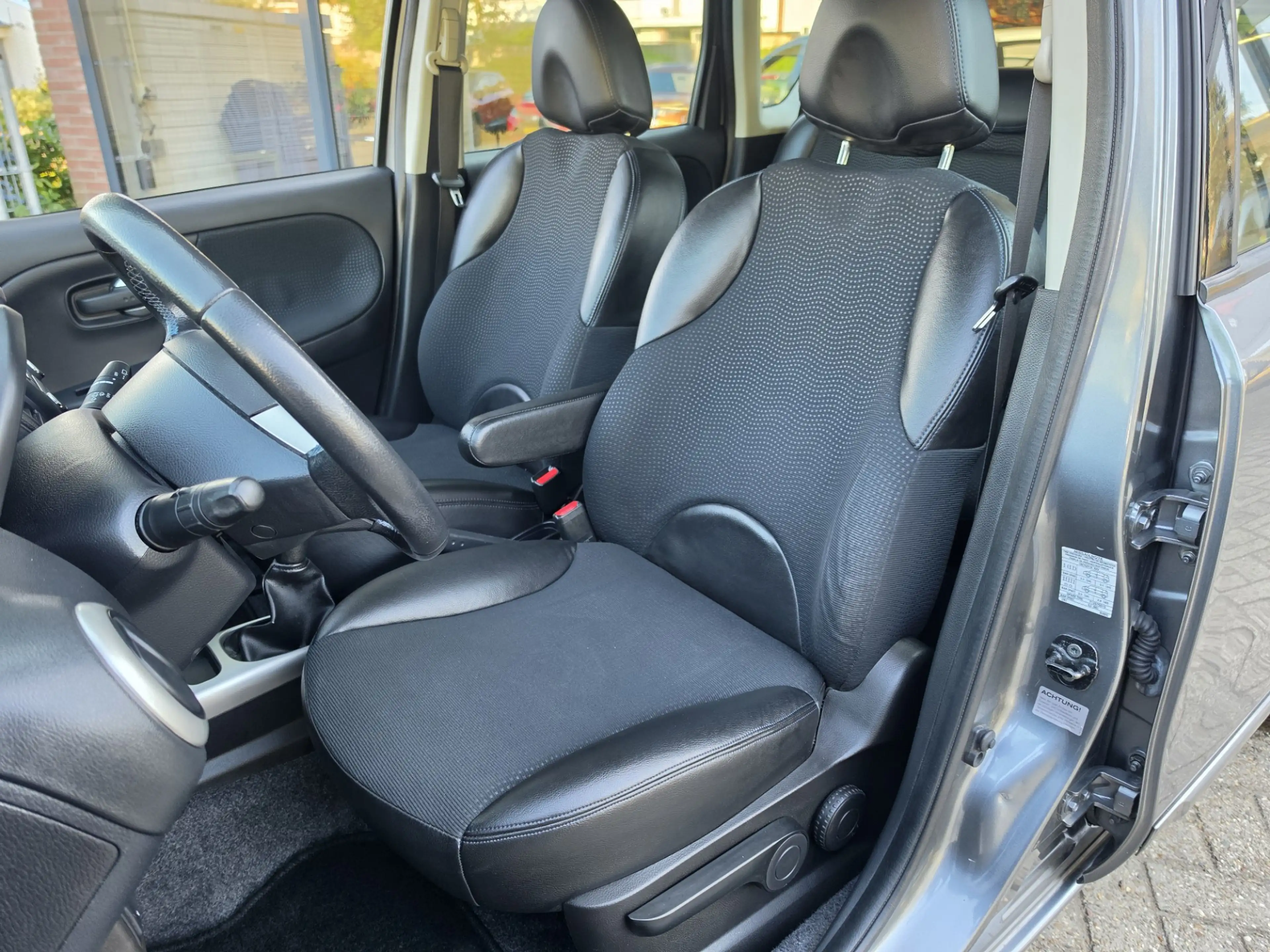 Nissan Note 1.6 Life + — photo 8