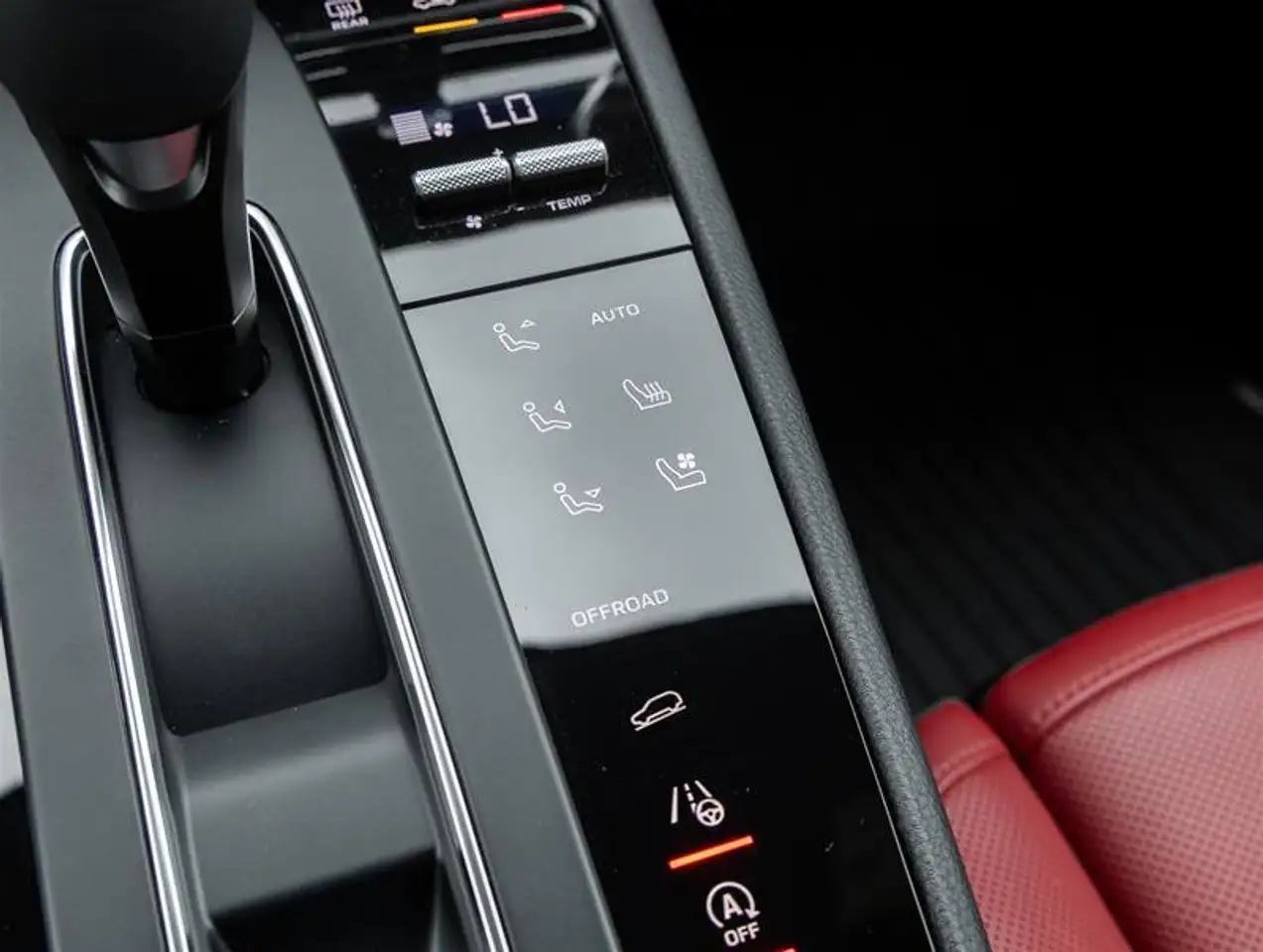 Porsche Macan снимка Porsche Macan