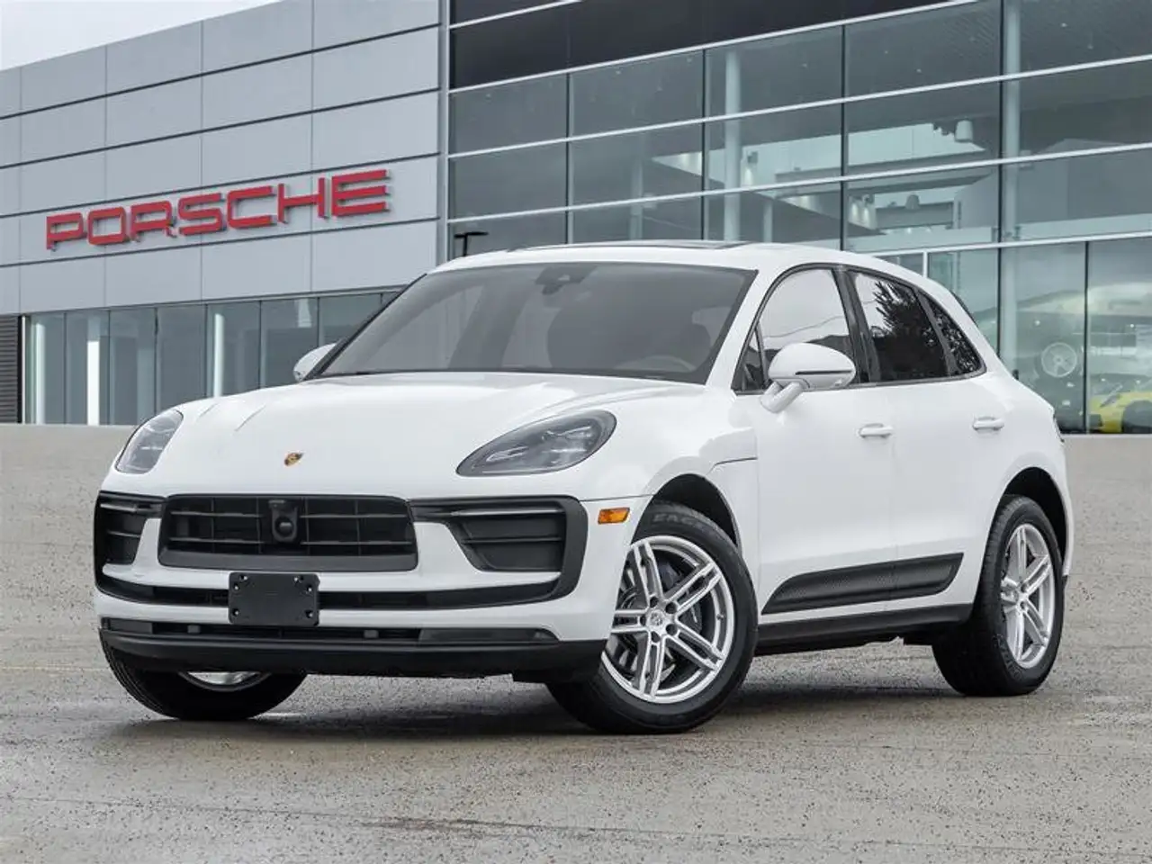 2025 Porsche Macan